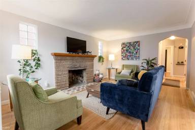 Main picture of 159 Winona St