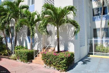 Main picture of 641 Espanola Way