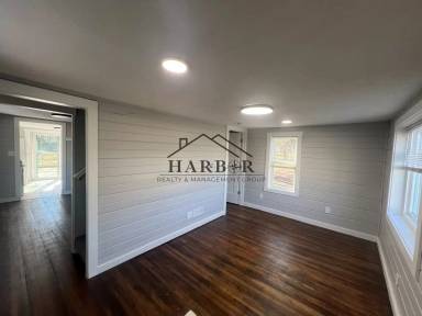 Main picture of 1603 6th Ave NW