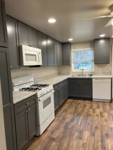 Main picture of 235 E Union Rd