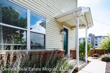 Main picture of 3336 Navajo St
