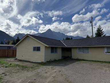 Main picture of 1015 Madison Ave