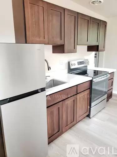 Main picture of 1011 Key Route Blvd