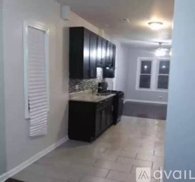 Main picture of 8253 S Brandon Ave