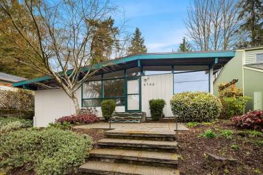 Main picture of 9746 46th Ave NE