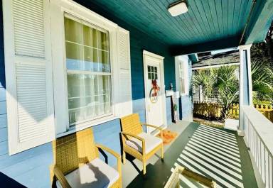 Main picture of 666 E 32nd St