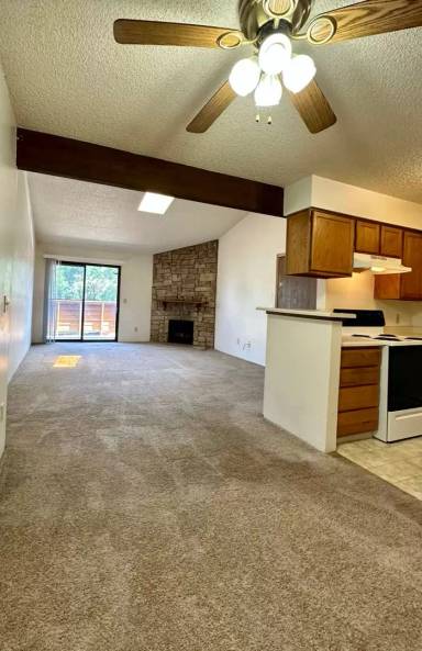 Main picture of 3345 S Ammons St