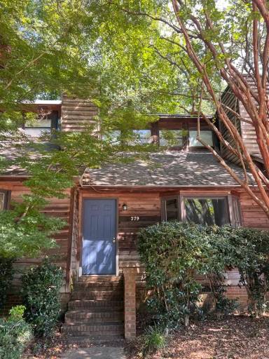Main picture of 279 Ivy Ln