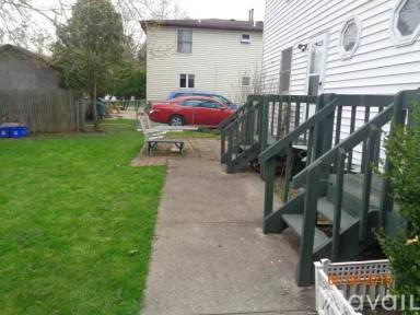 Main picture of 1425 Como Park Blvd