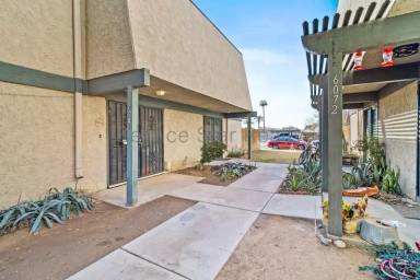 Main picture of 6074 W Golden Ln