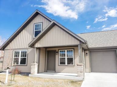 Main picture of 2011 Skyview West Dr