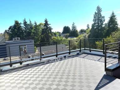 Main picture of 2925 39th Ave SW