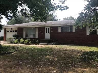 Main picture of 1815 N 35th St