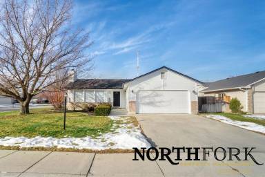 Main picture of 4551 N Lancer Ave
