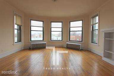 Main picture of 2330-38 N Spaulding Ave