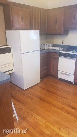 Main picture of 306 N Main St