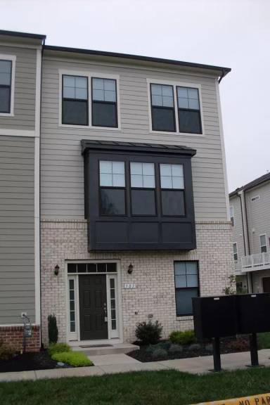 Main picture of 301 Willis St