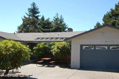Main picture of 3627 80th Ave SE