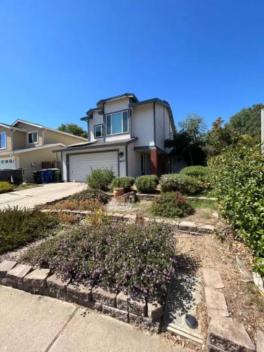 Main picture of 4417 Calcutta Way