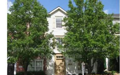 Main picture of 10207 Magnolia Grove Dr
