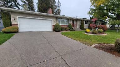 Main picture of 1208 W Wedgewood Ave