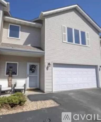 Main picture of 2101 Linden Trl