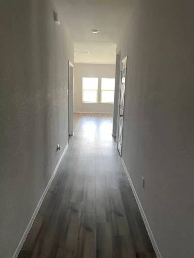 Main picture of 1161 Oxford Ln