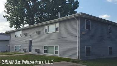 Main picture of 921 19th St S