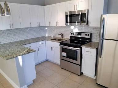 Main picture of 4552 N Ocean Dr