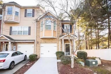 Main picture of 101 Creel Way