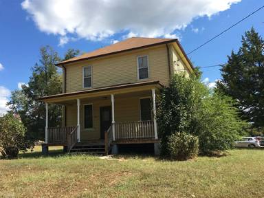 Main picture of 8811 Maple Ave