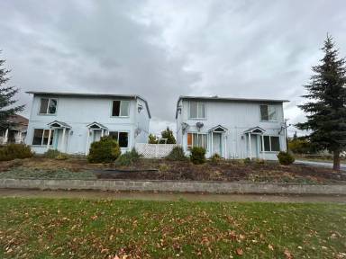 Main picture of 401 W Broadway St