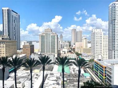 Main picture of 50 Biscayne Condos