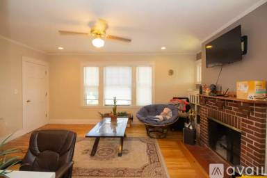 Main picture of 12 Acron Rd