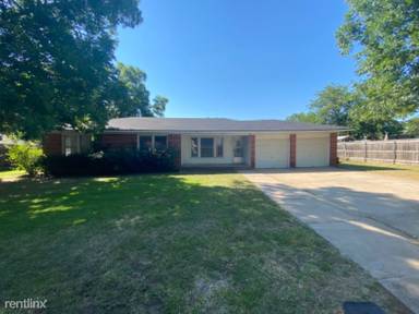 Main picture of 4112 Colina Ln