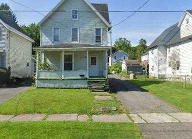 Main picture of 270 E Clark St