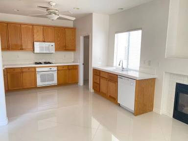 Main picture of 9 Skyflower Ln