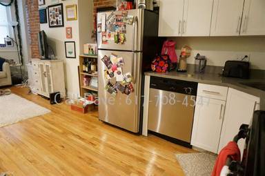 Main picture of 10 Brainerd Rd