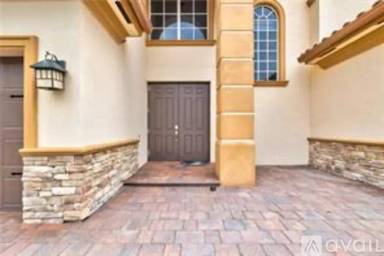 Main picture of 8880 Lakeview Pl