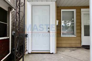 Main picture of 2563 Foraker Ave