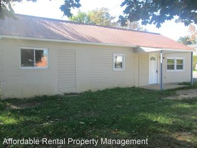 Main picture of 132 S Hawbaker Cir