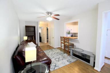 Main picture of 1440 Bradley Dr