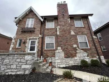 Main picture of 7440 Delmar Blvd