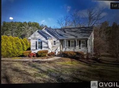 Main picture of 136 Shamrock Circle Dr