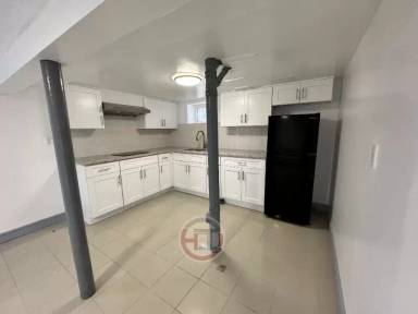 Main picture of 272 Logan Ave