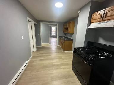 Main picture of 61 Washington St