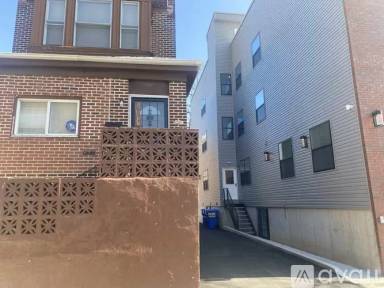 Main picture of 1217 N 41st St