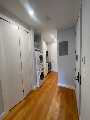Main picture of 427 E 80th St
