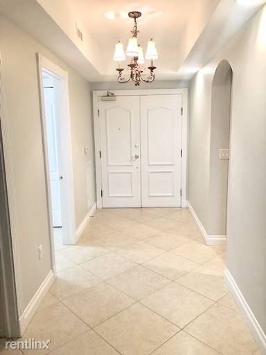 Main picture of 4241 N Ocean Blvd