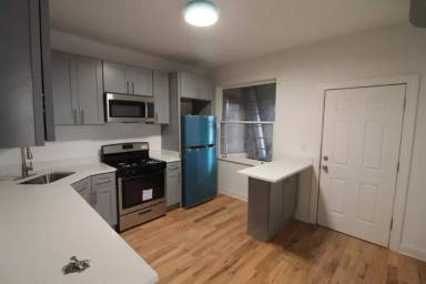 Main picture of 2241 W Augusta Blvd